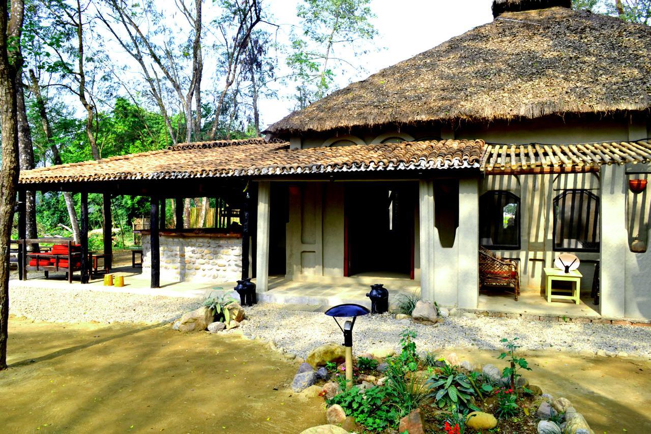 Machan Country Villa Kumarwarti Exterior photo