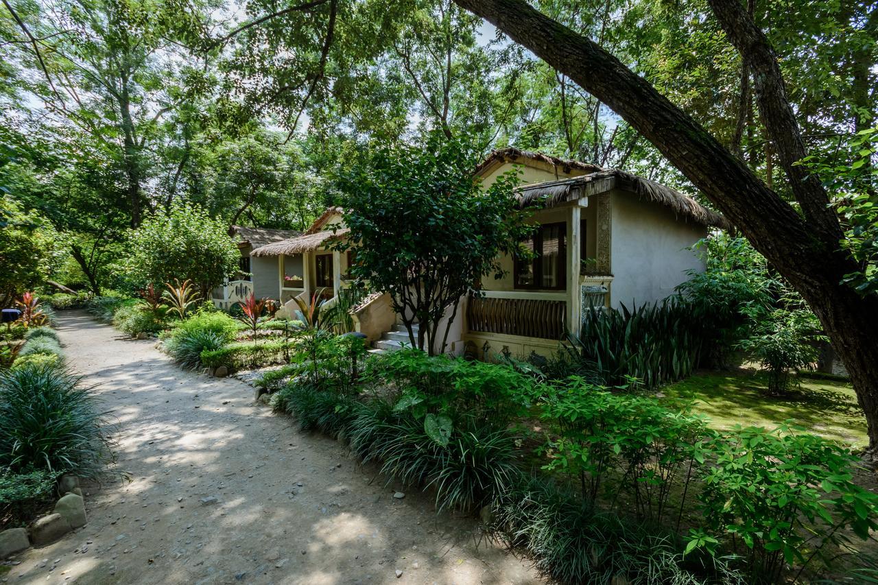 Machan Country Villa Kumarwarti Exterior photo