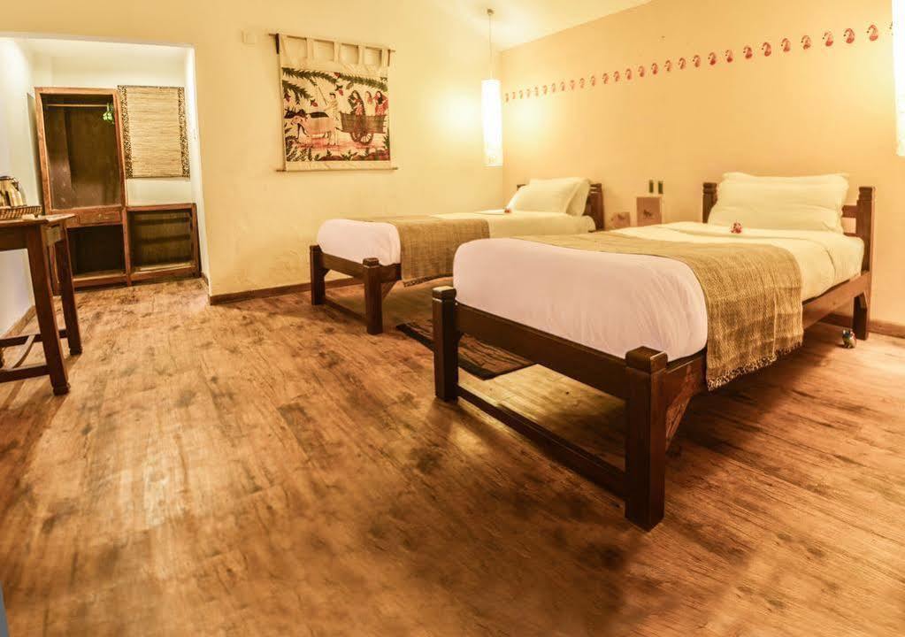 Machan Country Villa Kumarwarti Exterior photo